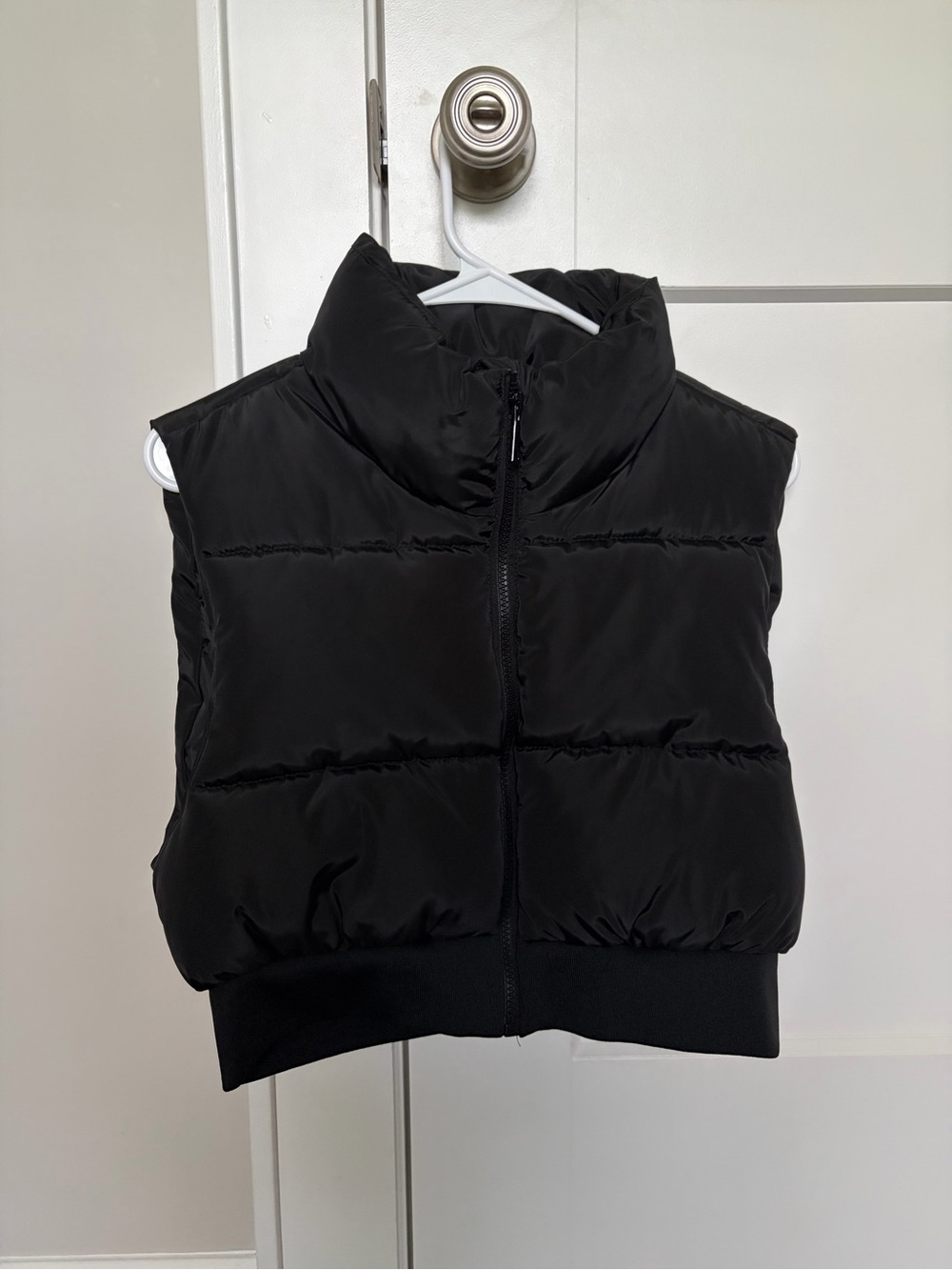Mila & Tiff Black Cropped Puffer Vest